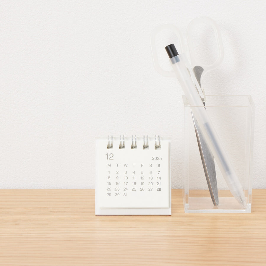 Mini desktop calendar / Dec. 2025 - Dec. 2026