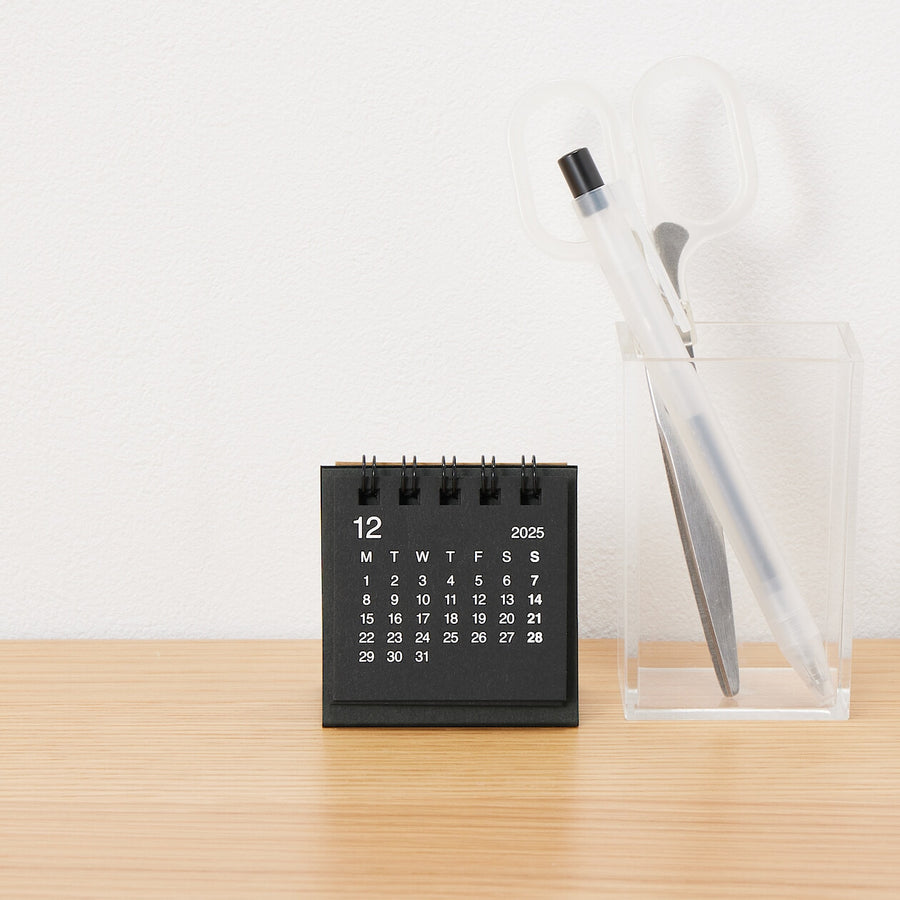 Mini desktop calendar / Dec. 2025 - Dec. 2026
