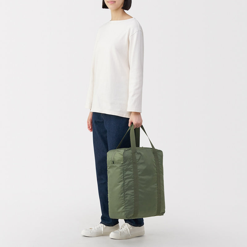 Pocketable water repellent tall boston bag Black