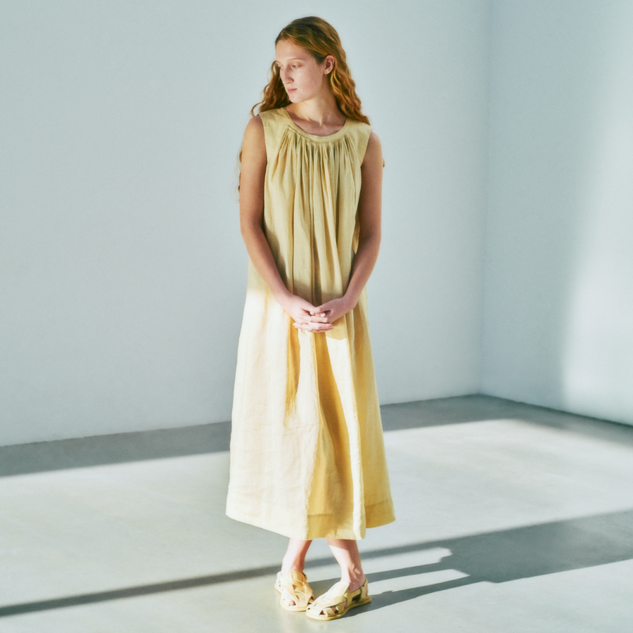 MUJI Labo Ramie Sleeveless Tucked Dress