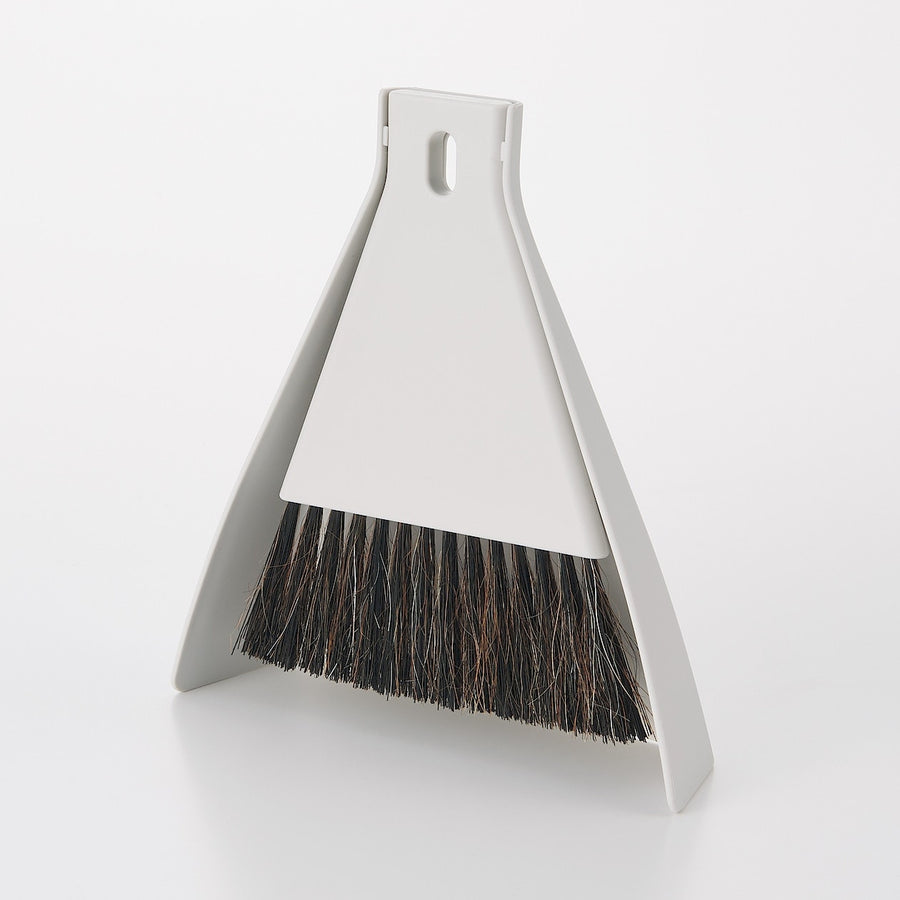 Desk Broom with Dustpan - MUJI Australia