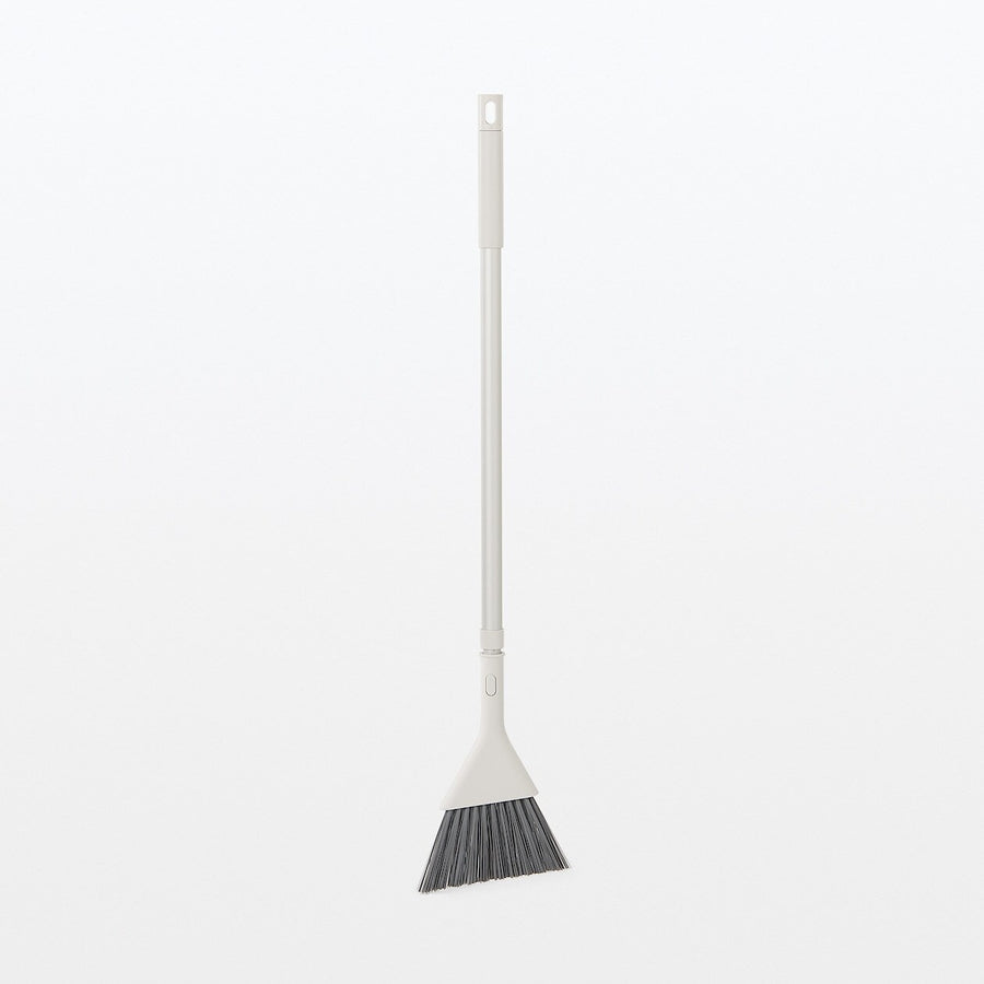 Cleaning System - Outdoor Broom - MUJI Australia